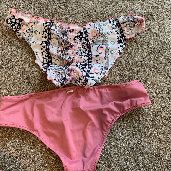 Pink swim bottoms - Picture 2 of 3